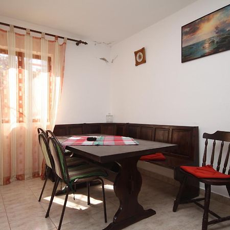 Apartments By The Sea Basina, Hvar - 8749 Vrbanj 객실 사진